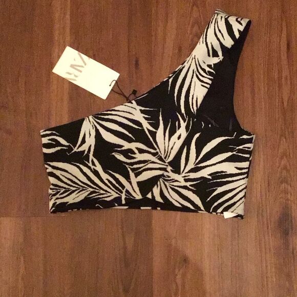 NWT ZARA Jacquard Black & White Floral One Shoulder Asymmetric Crop - Picture 4 of 6